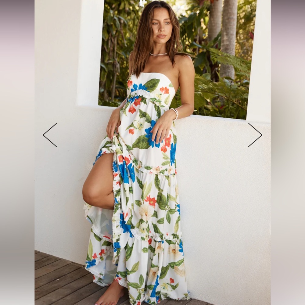 RUNAWAY Daria Maxi Dress White Floral